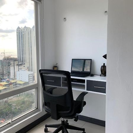 1 Bedroom With Balcony, Fully Furnished Overlooking Manila Bay At Birch Tower, Malate, Manila Exterior foto